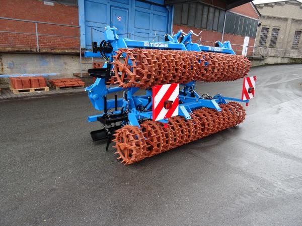 Tigges SBK 6006 HY klappbare Saatbettkombination 6 m Arbeitsbreite